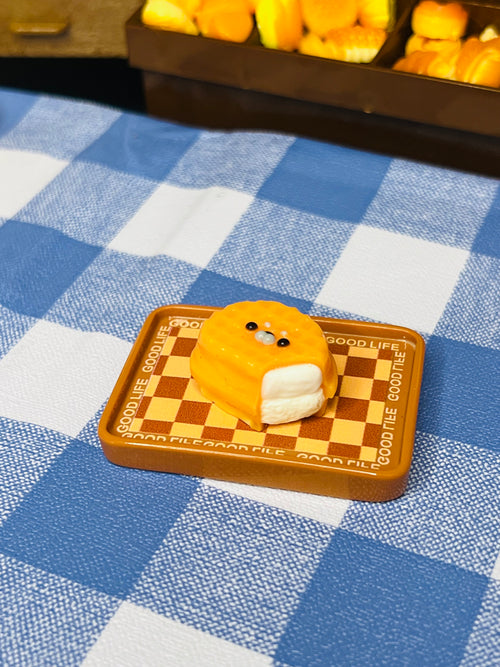 Kawaii Seal Egg Toast Board Squishy