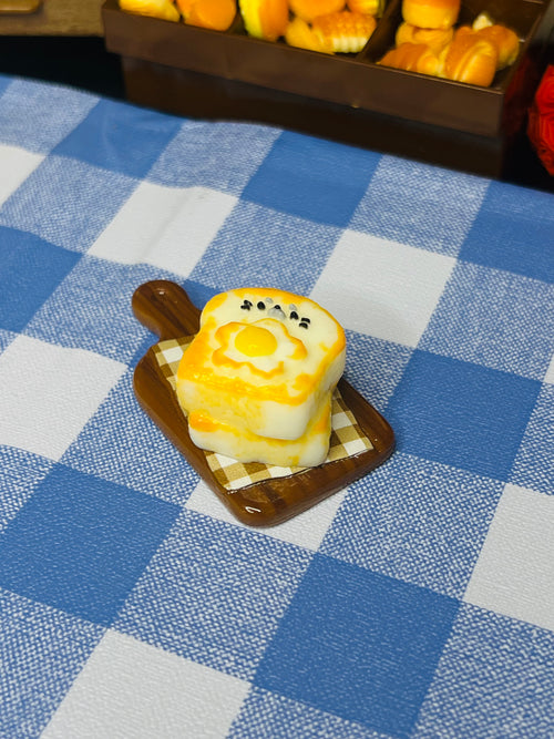 Kawaii Seal Golden Waffle Cream Squishy