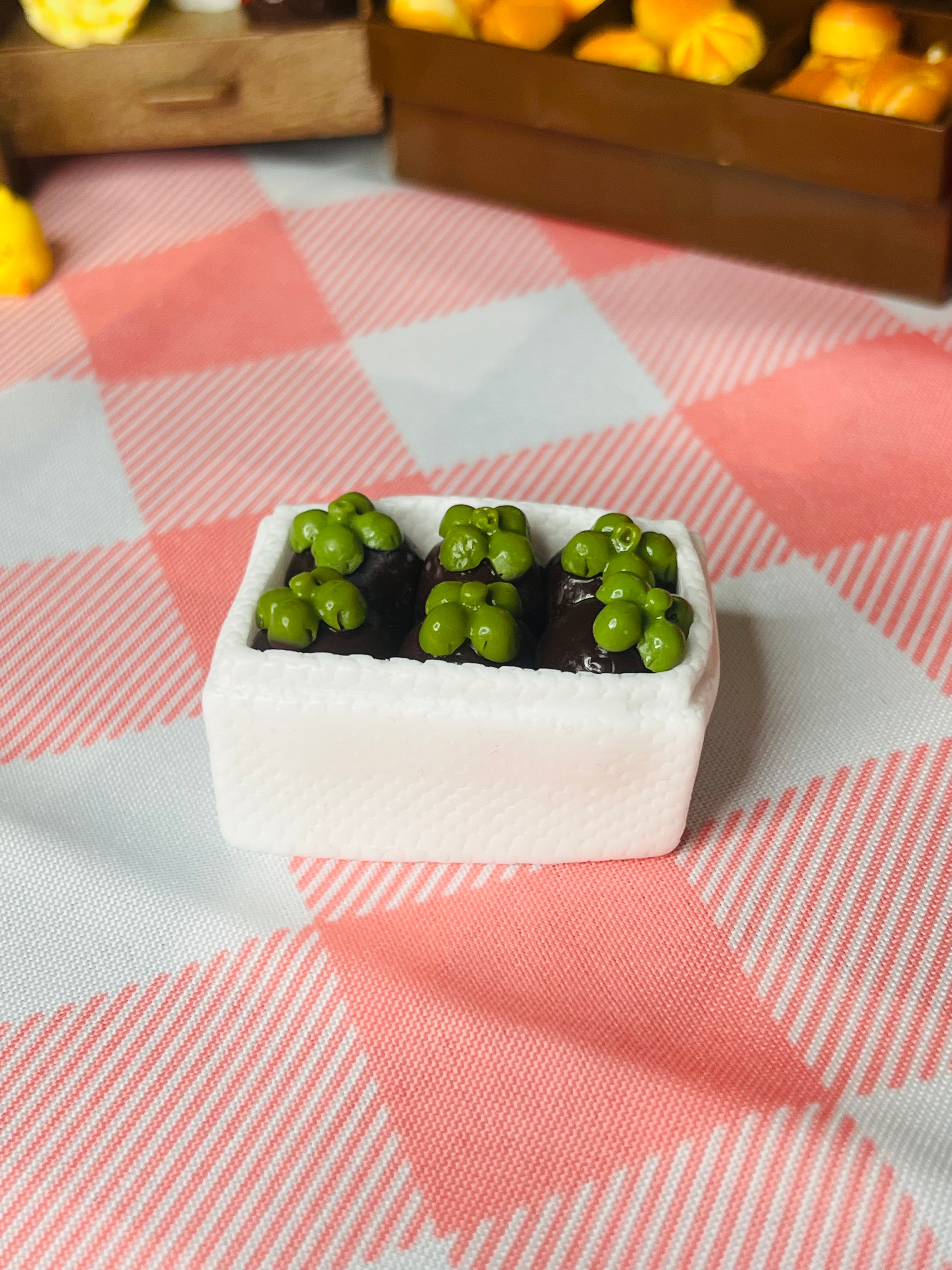 Mini Blueberry Market Crate Taba Squishy