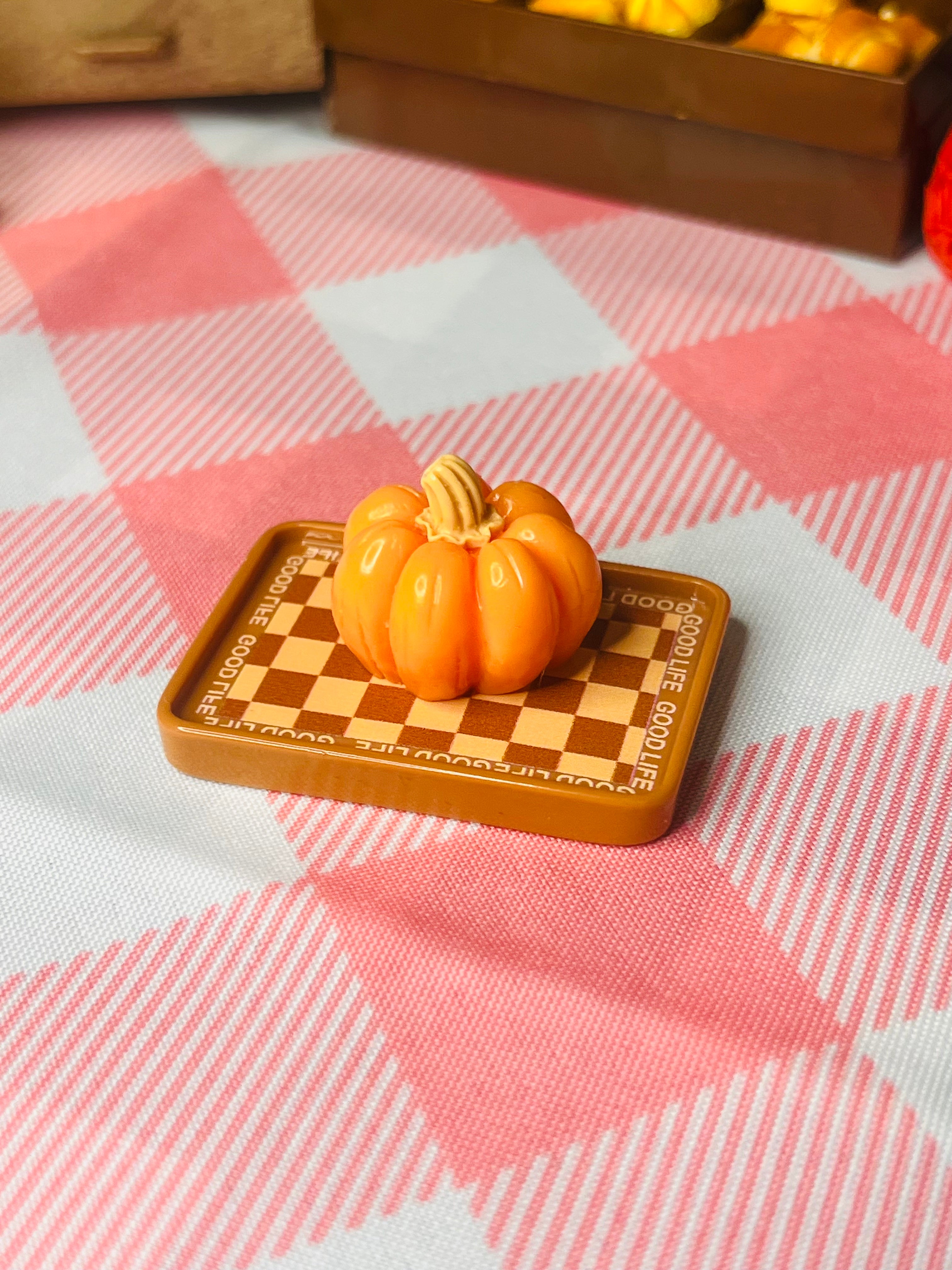 Mini Pumpkin Cutting Board Taba Squishy