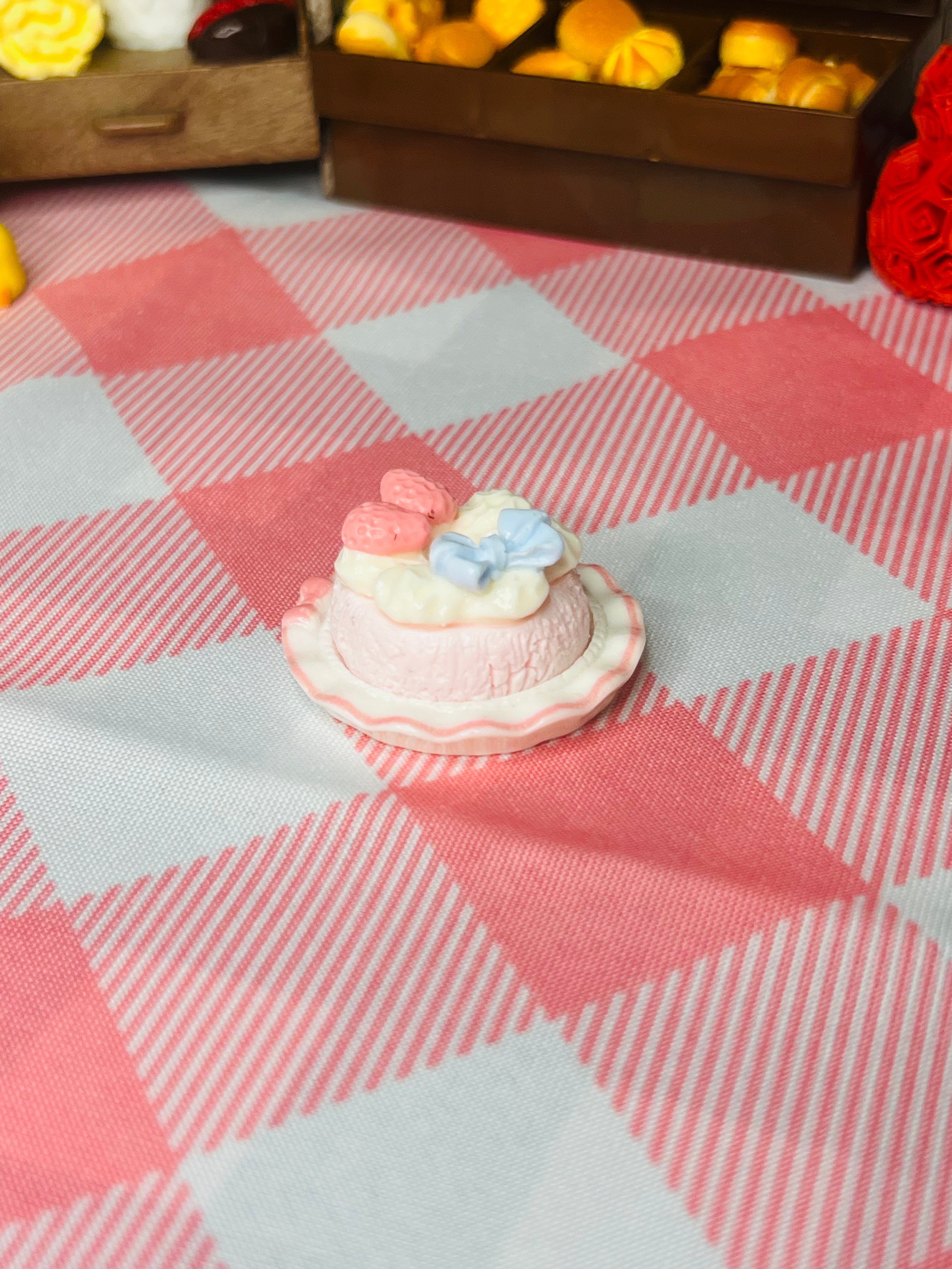 Mini Blueberry Cloud Cream Cake Taba Squishy