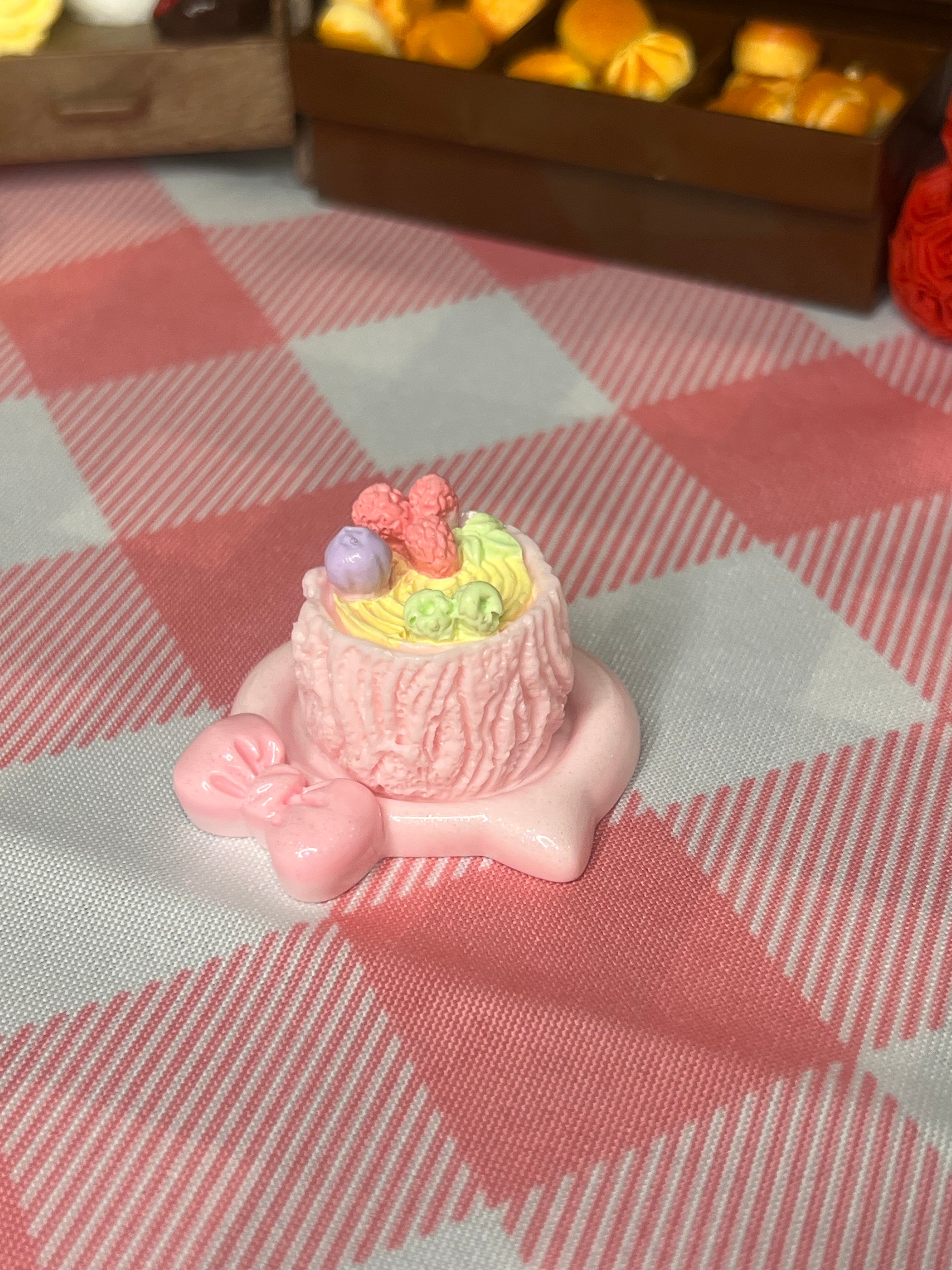 Mini Strawberry Crown Cream Cake Taba Squishy